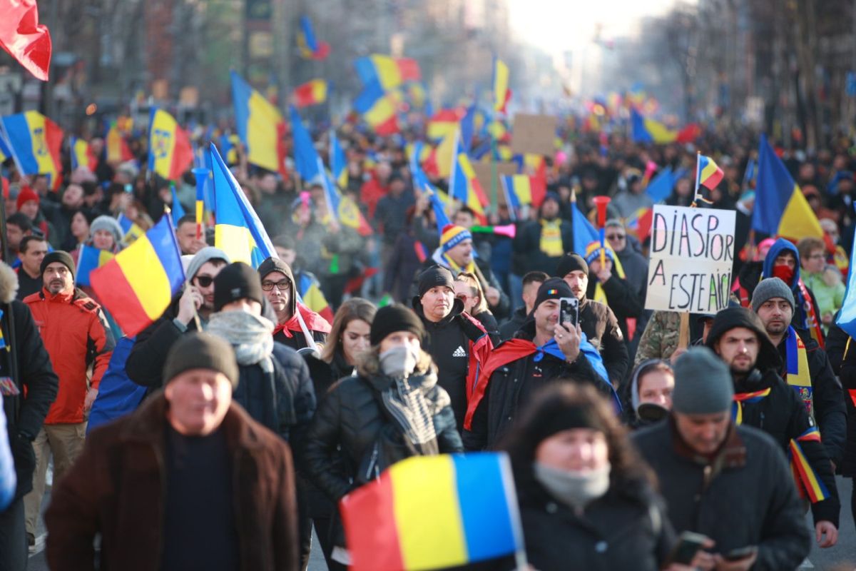 Mesajul lui Tudor Chirilă, după protestele de duminică: „Suntem ușor de manipulat când UITĂM”
