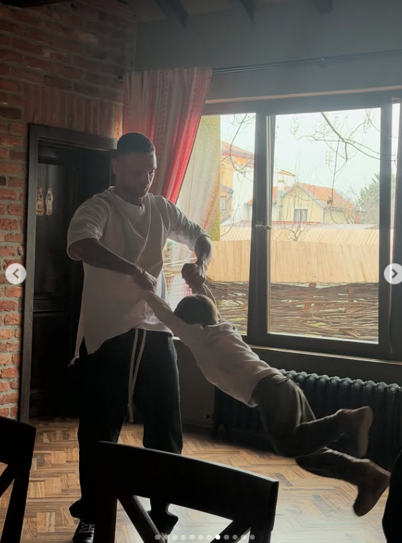 Radu Vâlcan a împlinit 49 de ani. Cum și-a aniversat ziua de naștere. Soția l-a dat de gol. „Ce să îți dorești mai mult?!”
