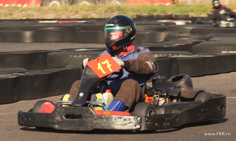 Stejarii s-au distrat la karting, în aşteptarea meciului cu naţionala Canadei, marți, ora 18:45 / GALERIE FOTO