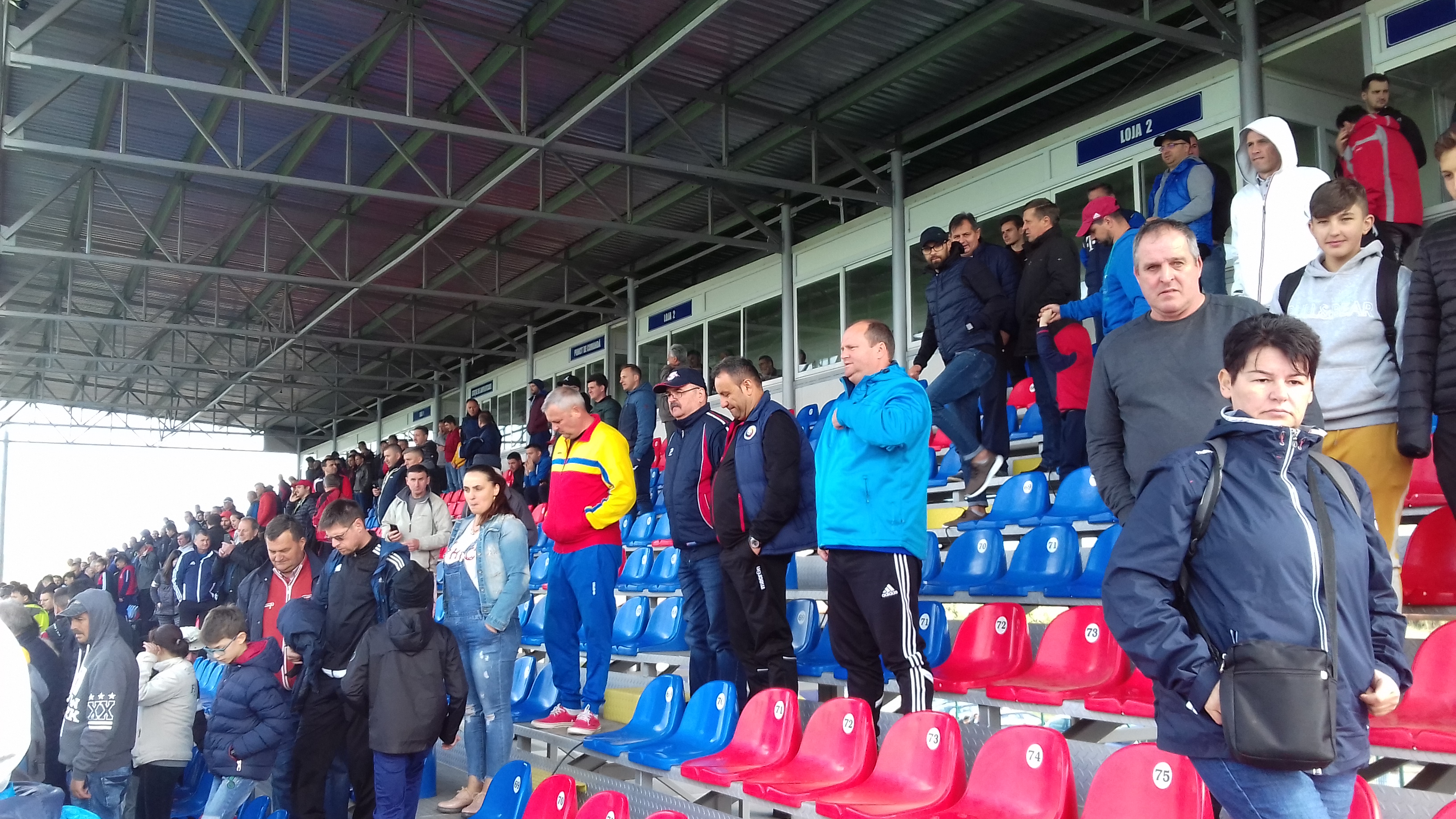 Răzmeriță la Petrolul Ploiești. 10 suporteri prahoveni i-au băgat în ședință pe fotbaliști, după 1-3 cu Luceafărul Oradea