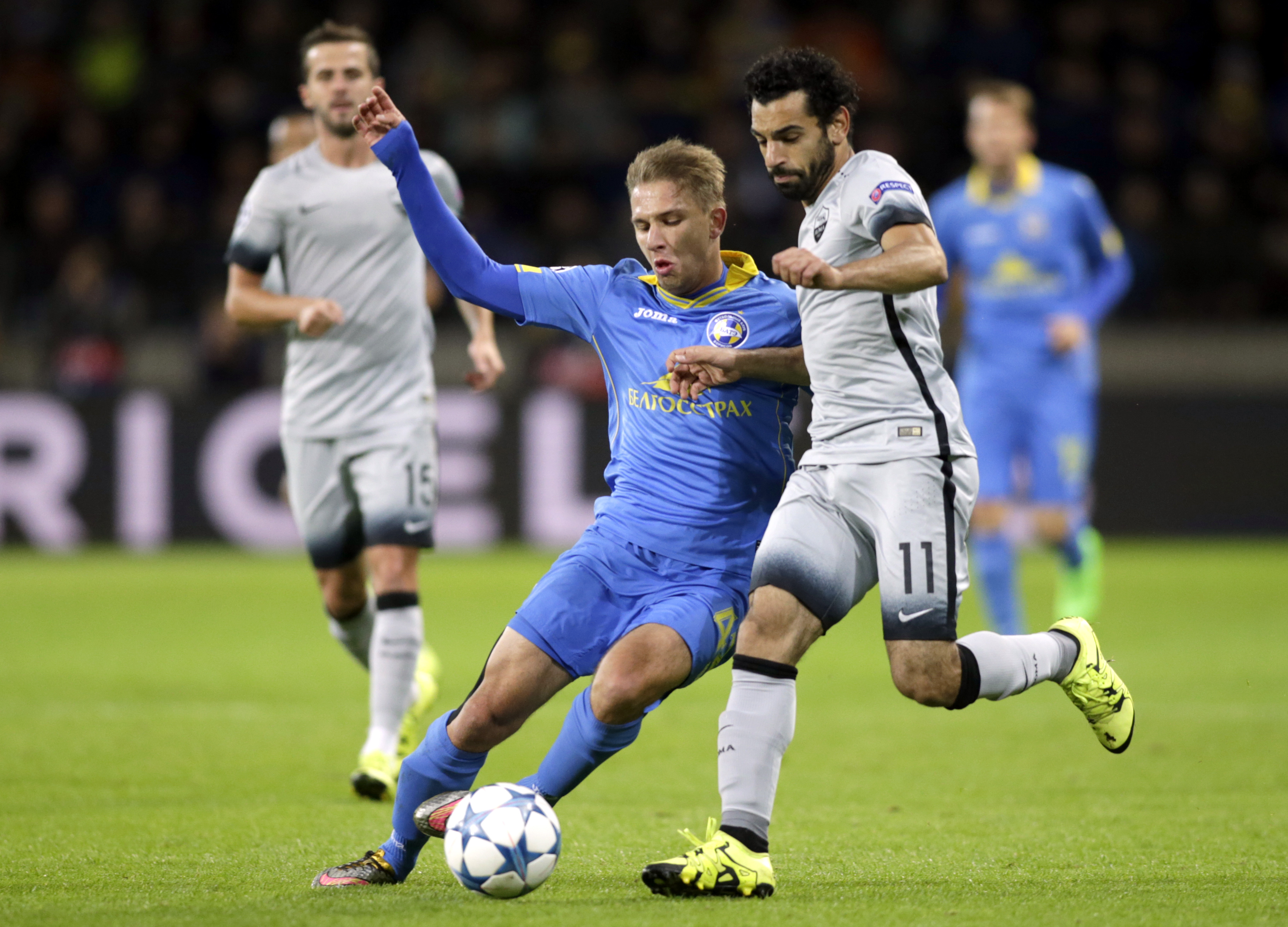 Liga Campionilor, etapa a II-a: Ce măcel, pentru Măţel! Fundaşul român a greşit la primul gol marcat de Bayern Munchen. Barcelona a suferit enorm fără Messi. Rezultat-bombă în Belarus. Jose Mourinho nu s-a simţit ca acasă la Porto, Chelsea a "furat-o" / GALERIE FOTO