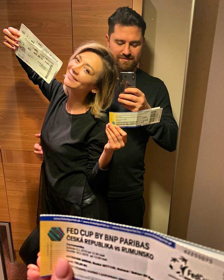 Denisa de la Bambi și-a dat planurile peste cap ca să le vadă pe Halep &co la meciul de tenis din Cehia | FOTO & VIDEO