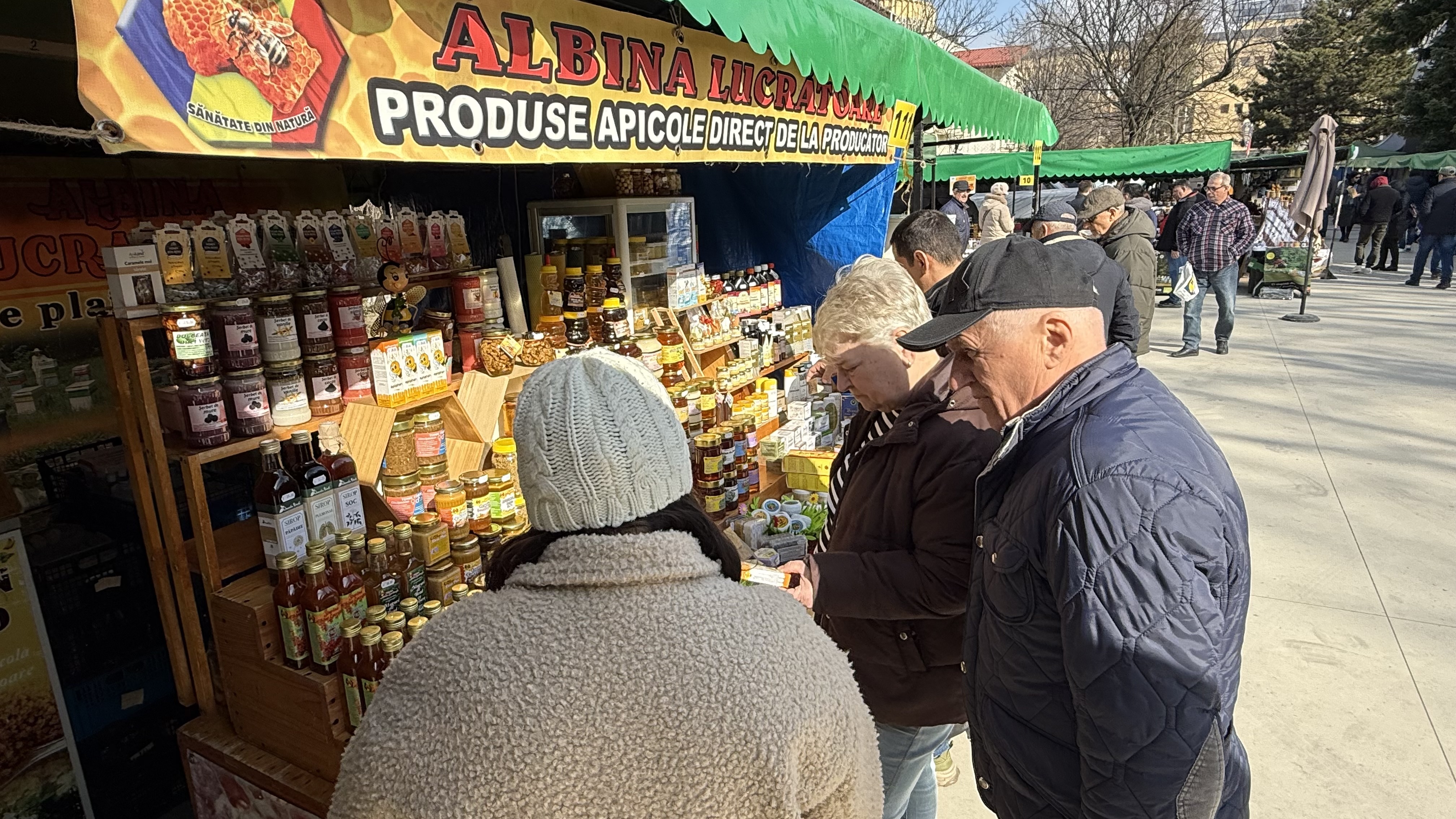 „Băutura dacilor de pe vremea lui Burebista” se vinde în București! Poveștile oamenilor din spatele mierii