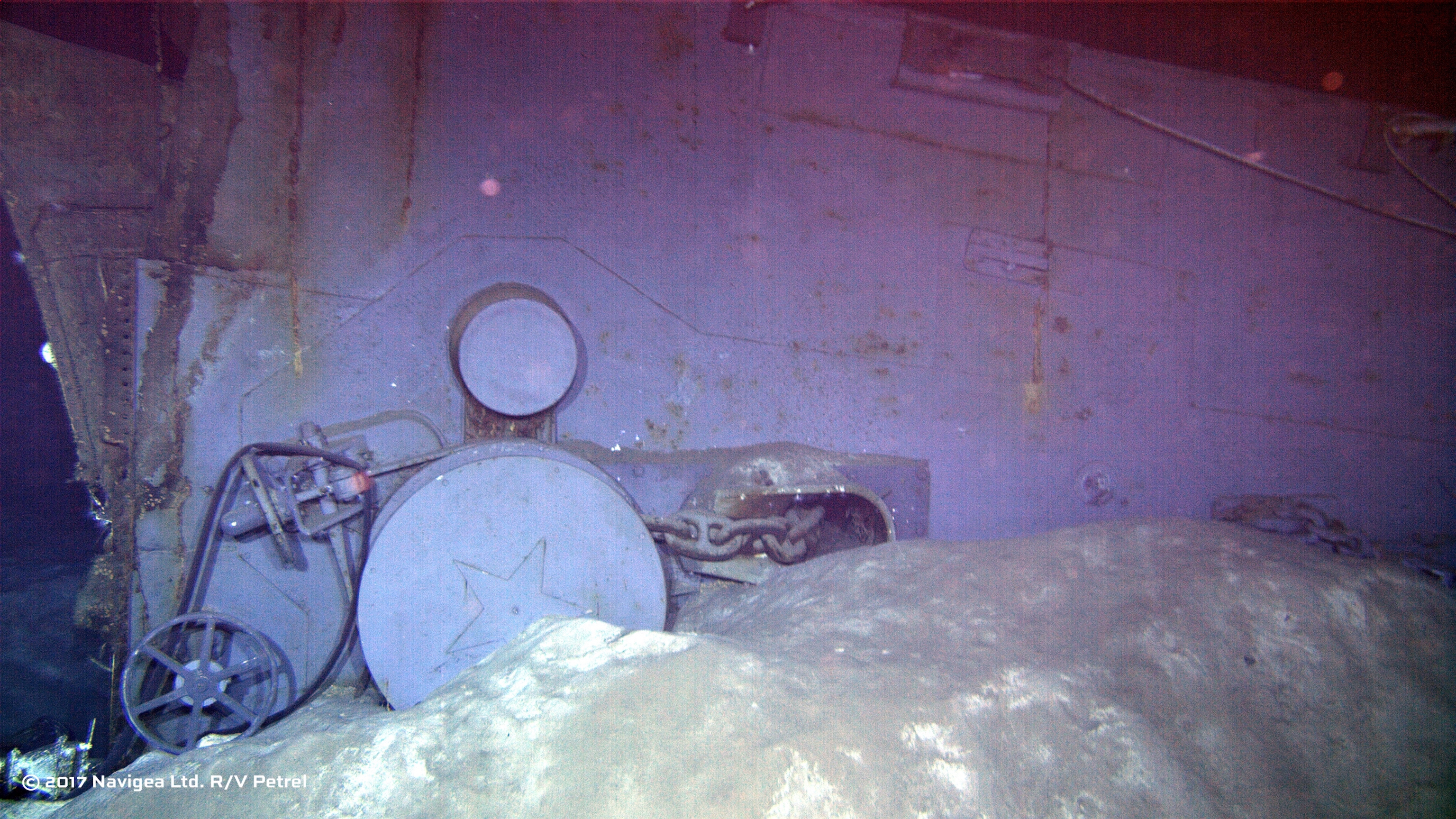 FOTO| USS Indianapolis, un vas de război american, descoperit la 72 de ani după ce a fost scufundat