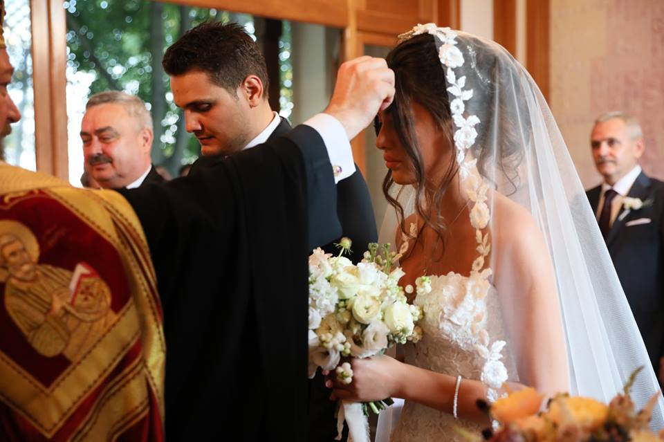 FOTO/ Noi imagini de la cununia religioasă dintre Valentin Dragnea și Gina Tătulescu