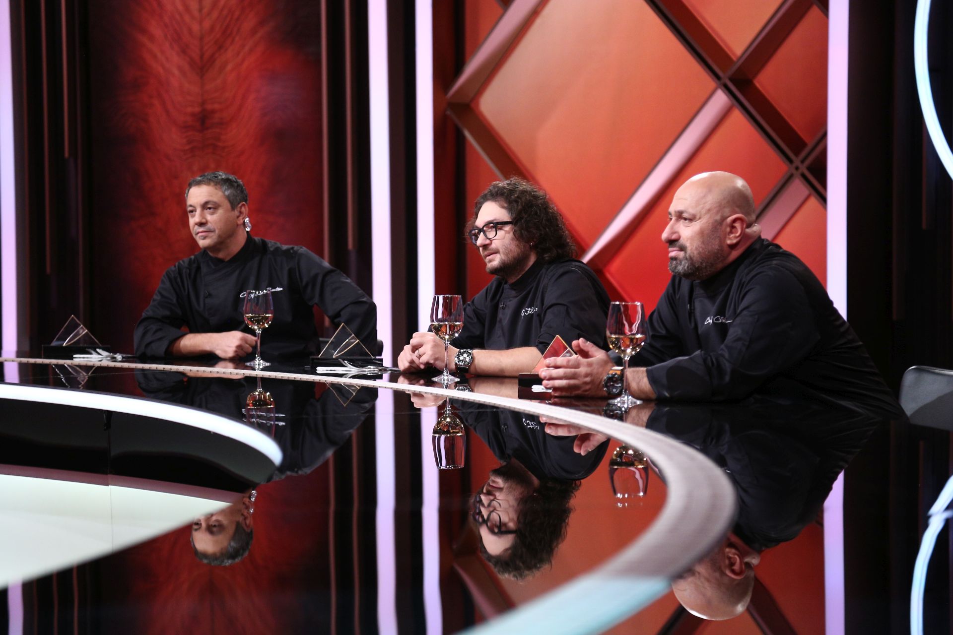 Concurenta care participă la „Chefi la cuțite”, sezonul 10, pentru a-l cunoaște pe Florin Dumitrescu: „Am vrut să-l urmăresc și pe stradă”