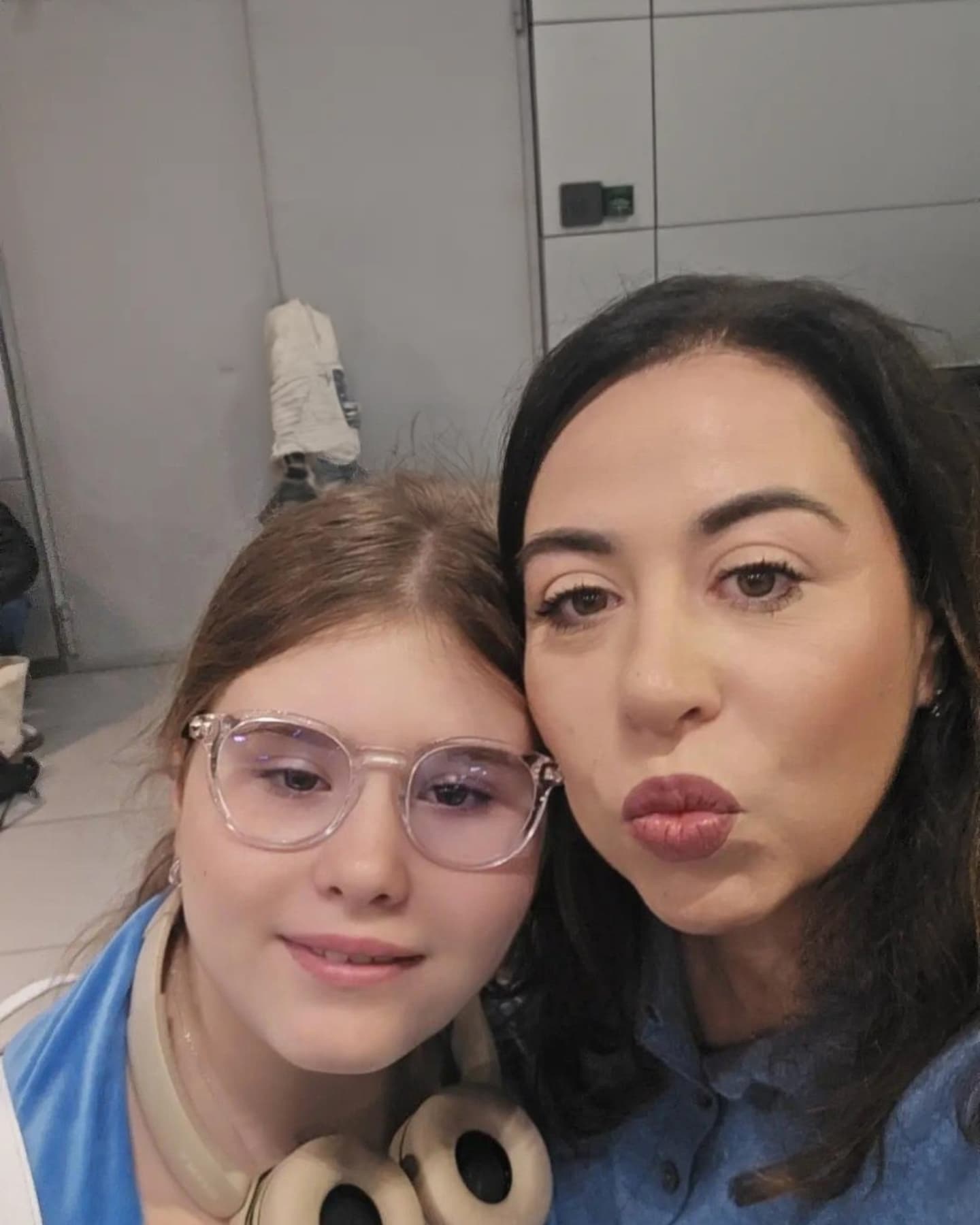 De când Isabela nu l-a văzut pe Marius Elisei. Oana Roman spune cât de afectată e fiica ei de lipsa tatălui: „Ea îl iubește foarte mult”