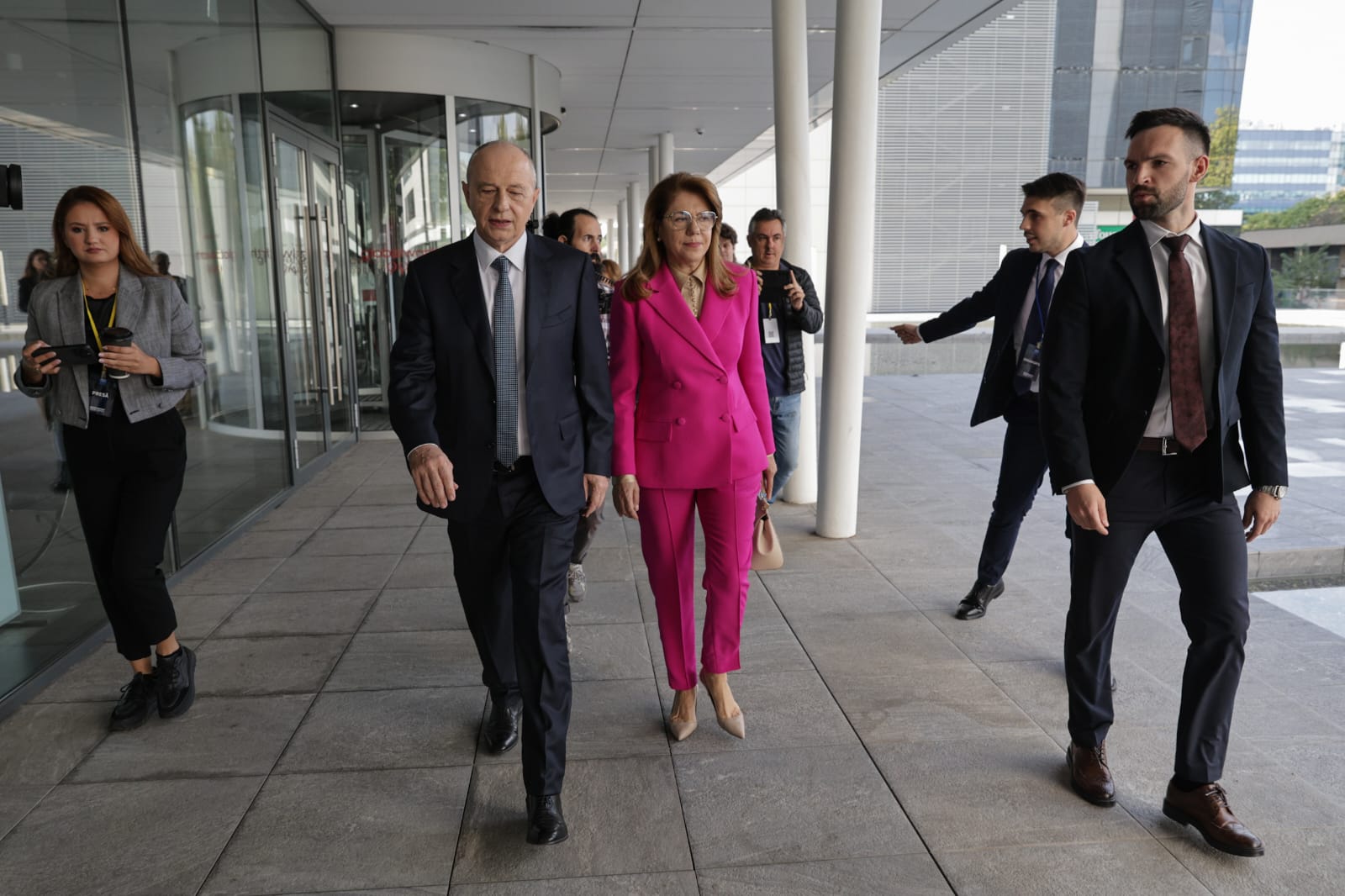 Mircea Geoană și-a lansat programul politic „Angajamentul pentru România: Schimbarea adevărată pentru un deceniu al renașterii naționale”
