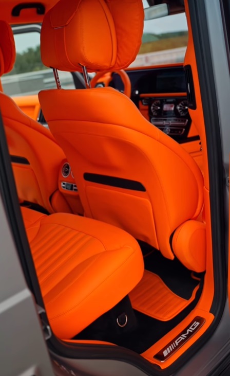 Imagini cu noua mașină a Adelinei Pestrițu. Și-a cumpărat un Mercedes G Class, bolid care valorează peste 200.000 de euro