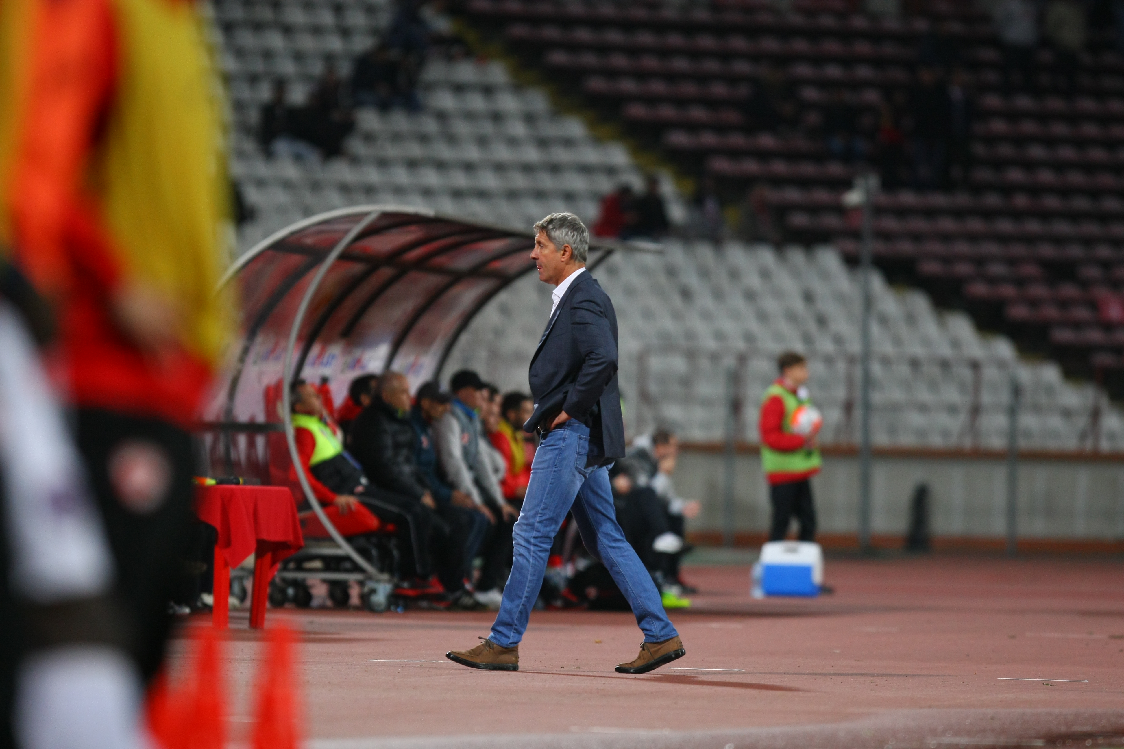 LIGA I LA FOTBAL, etapa a 14-a / Scandal după meciul Dinamo - ASA Tîrgu Mureș 2-1. ^Ardelenii protestează oficial printr-un comunicat în care reclamă un ”fault evident și lipsă de fair-play”! GALERIE FOTO