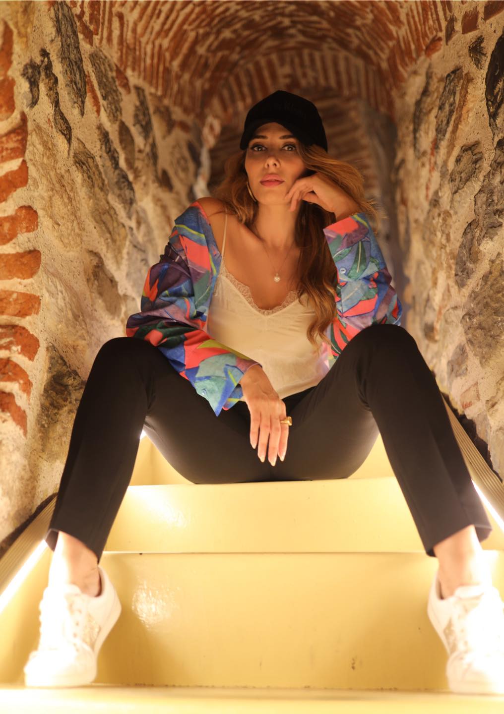 Iulia Vântur s-a întors în România. Vedeta, invitată la un eveniment organizat de Andreea Raicu. „Casa mea e acolo unde este sufletul meu”