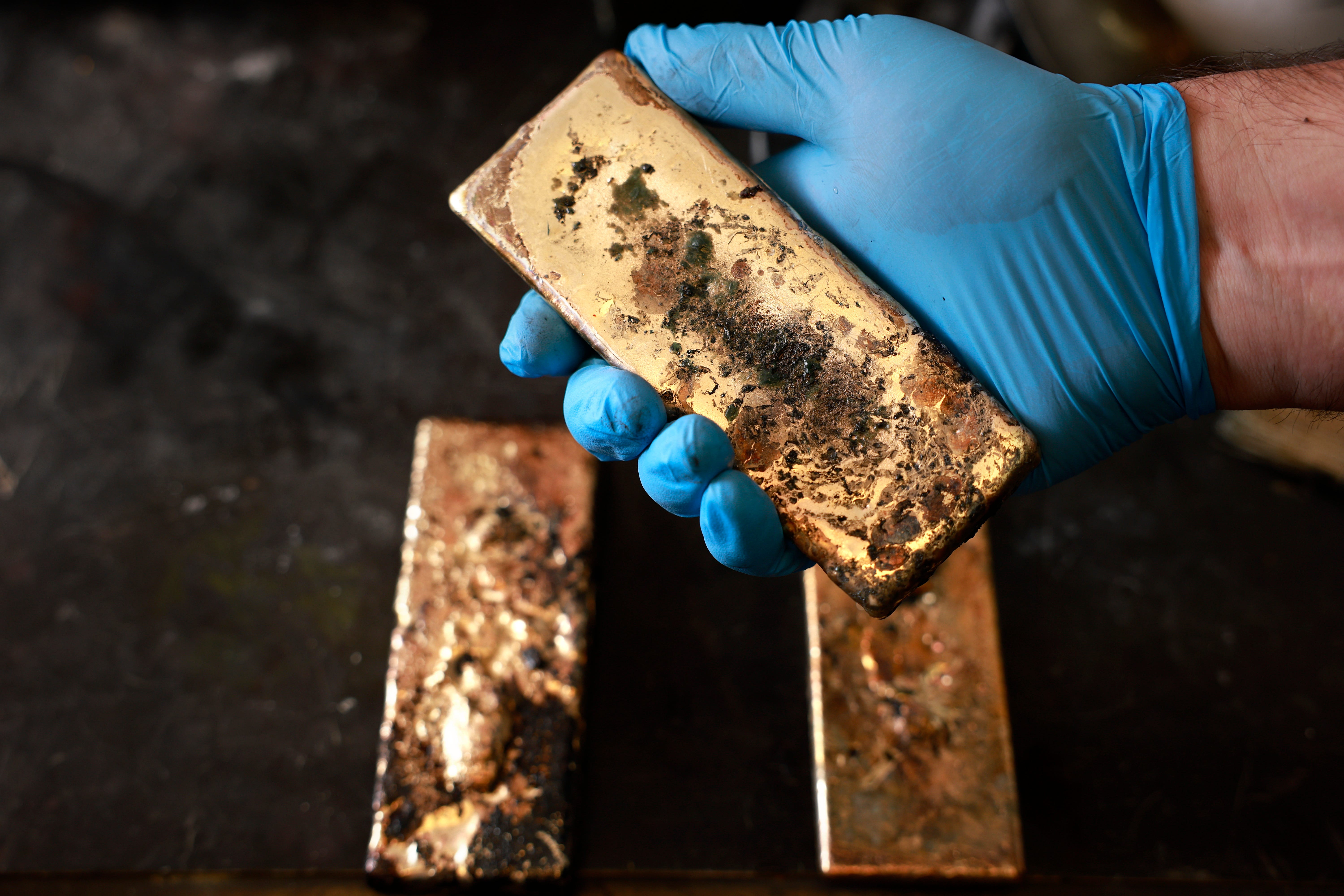 DRC’s state gold project targets 15 tons of artisanal gold with central bank backing
