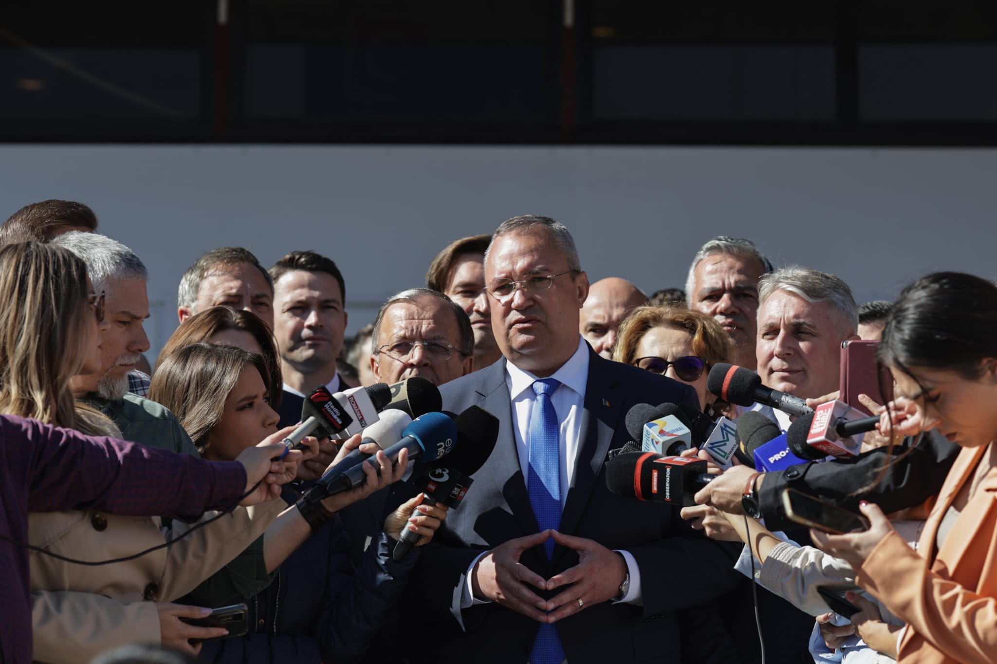 Nicolae Ciucă şi-a depus candidatura la alegerile prezidenţiale: „România are nevoie de o viziune de dreapta”