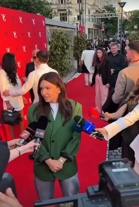 Vedete pe covorul roșu la TIFF 2026. Florin Piersic a sărutat-o pe frunte pe Nadia Comăneci în fața tuturor celor prezenți