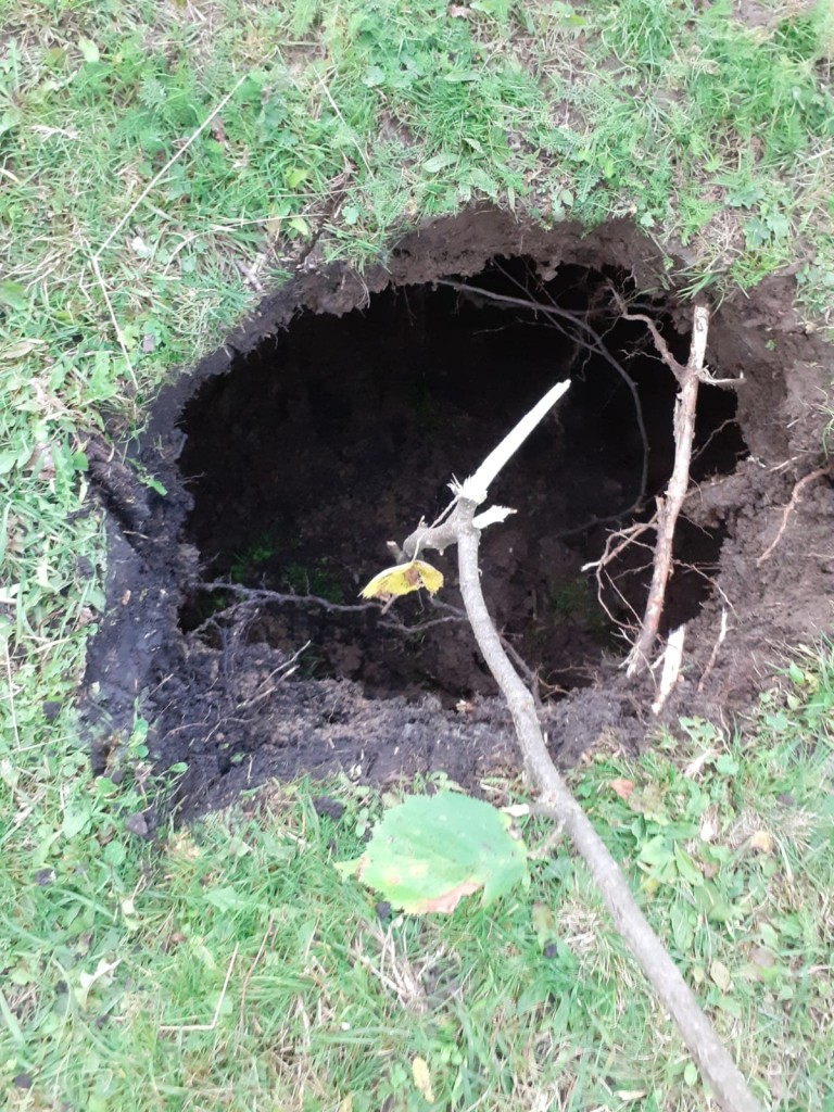 „Există pericolul ca barajul Tăul Mare să cedeze”. Ordin de evacuare la Roșia Montană, unde s-a spart barajul