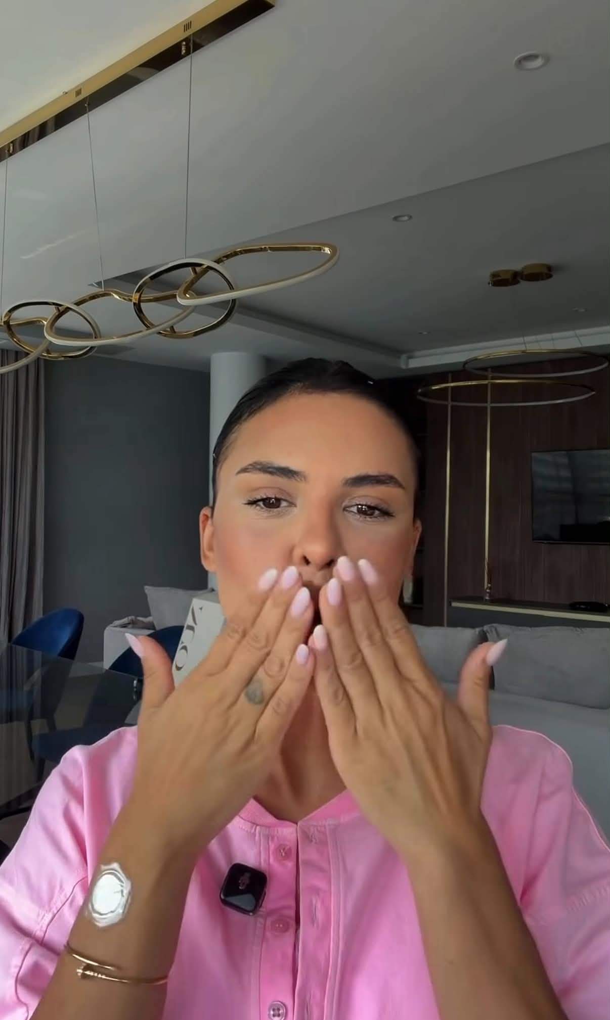Imagini cu Andreea Popescu după intervențiile estetice. Ce a schimbat vedeta la ea. „Mi-a căzut părul. Pielea a arătat horror”