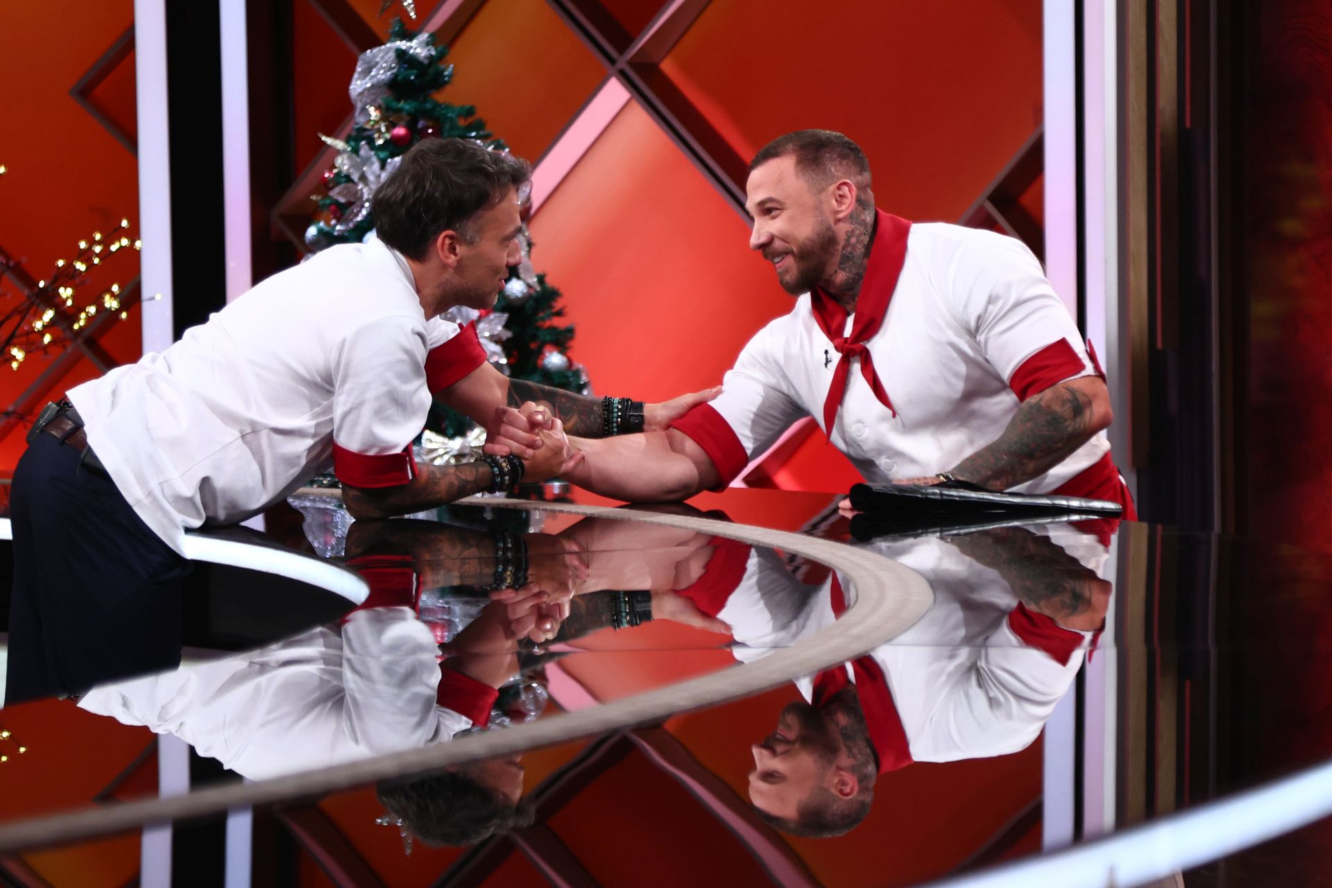 Semifinaliștii Chefi la cuțite, sezonul 14. Emoții uriașe în această seară: competiția își desemnează finaliștii