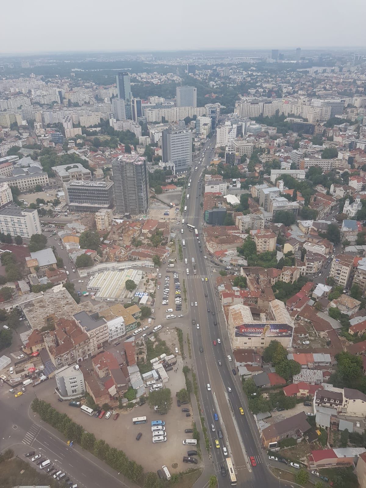 FOTO & VIDEO / Intrările în București s-au aglomerat, dar circulația nu e blocată. E afectat traficul din Piața Victoriei