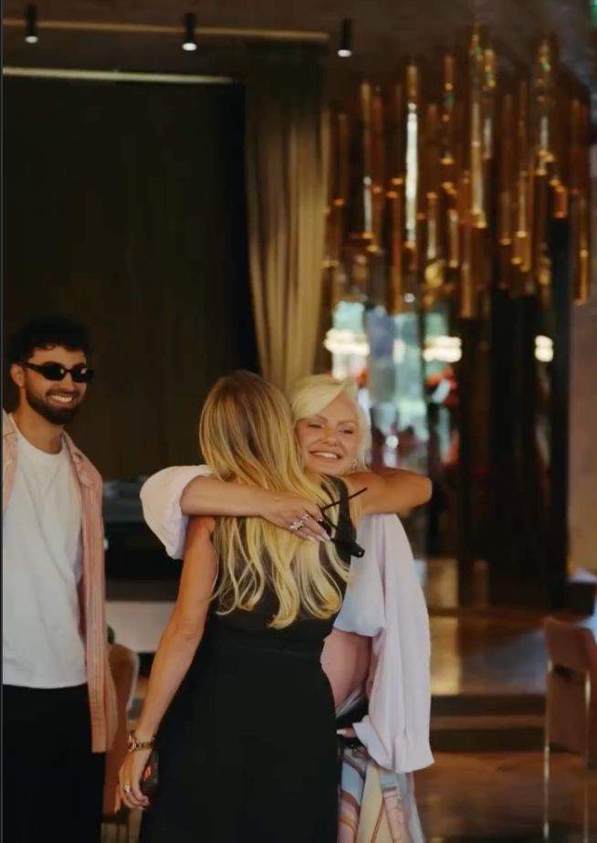 Alexandra Stan a născut o fetiță. Artista a devenit pentru prima oară mamă. Ce nume special a ales pentru micuța ei