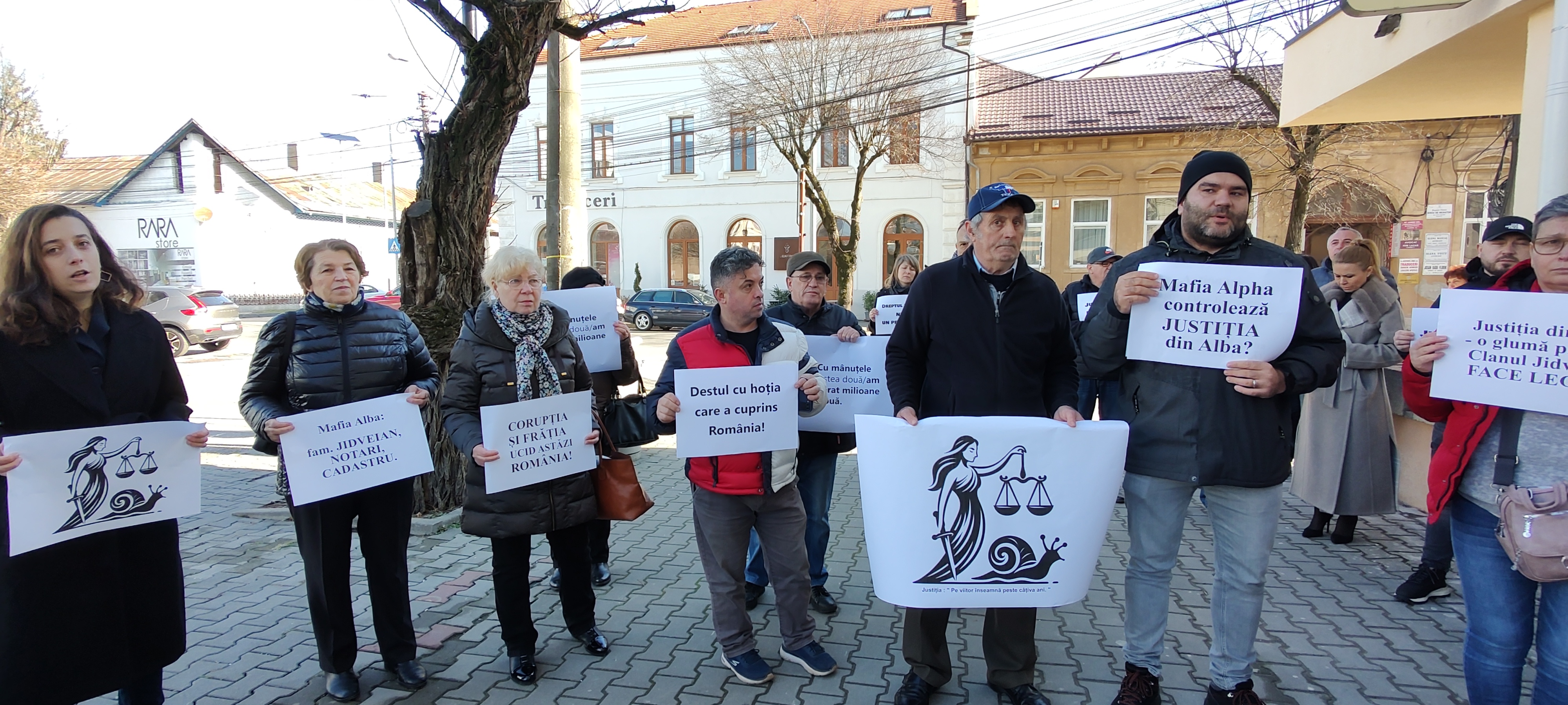 Scandal imobiliar la Alba Iulia, cu implicații financiare de peste 10 milioane de euro. „S-au mutat pereții, s-au schimbat schițele și s-a vândut de opt ori aceeași locuință”