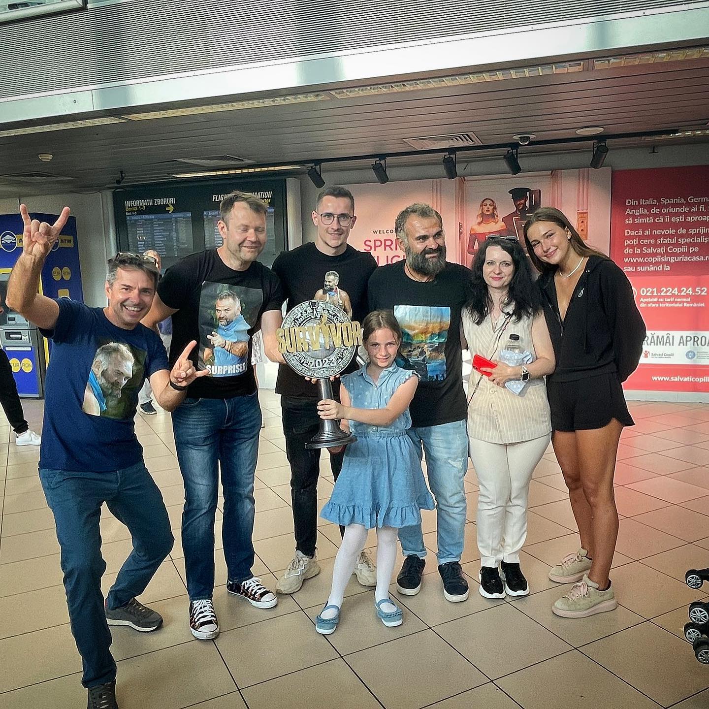 Dan Ursa s-a întors în România. Câștigătorul de la Survivor 2023 a căzut în genunchi când și-a revăzut fiica și soția
