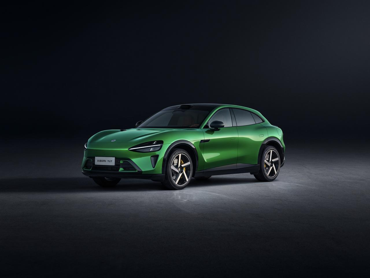 Xiaomi a lansat noul YU7, un SUV electric cu autonomie de 835 km, competitor direct pentru Tesla Model Y