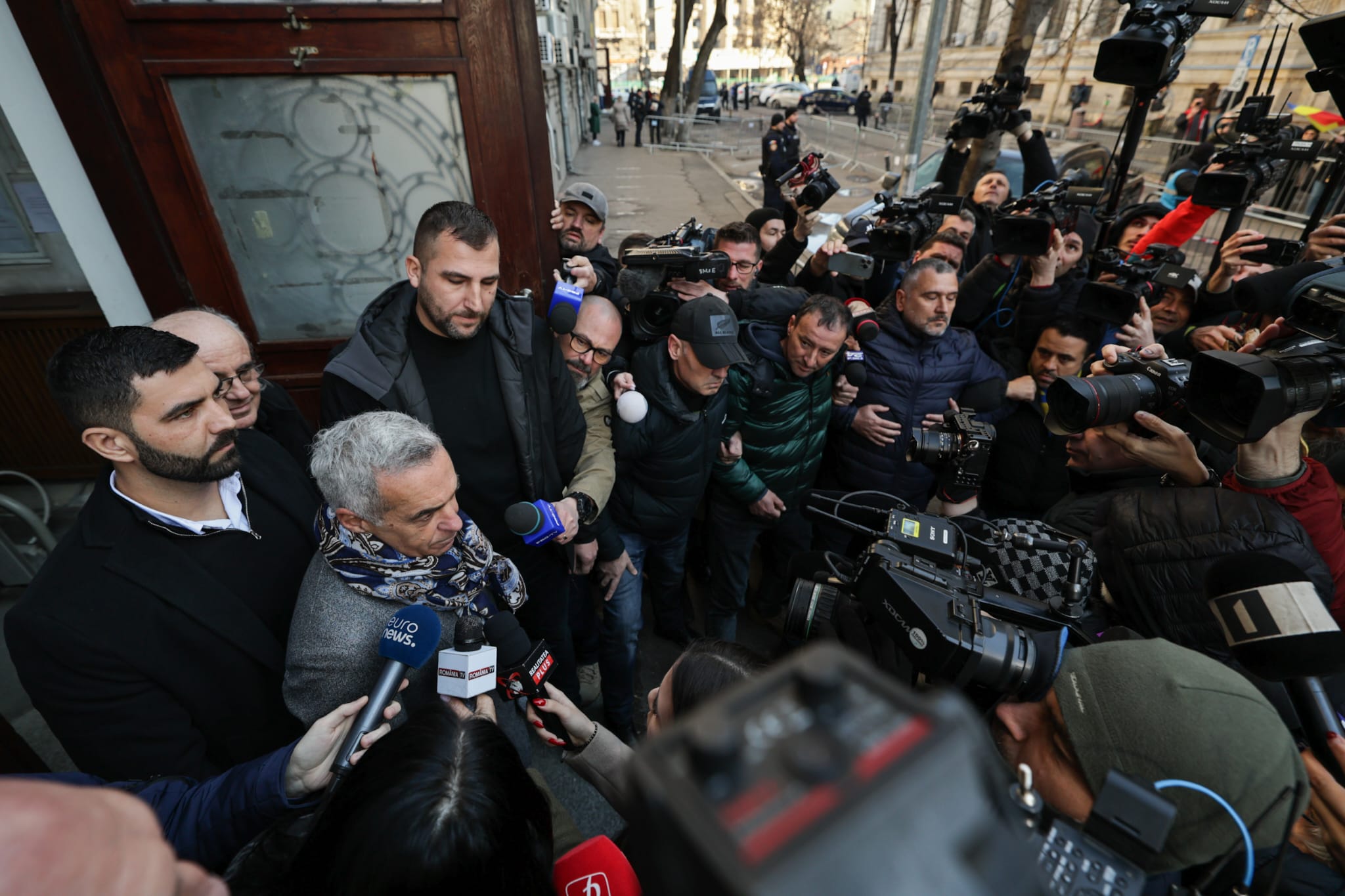 Călin Georgescu află mâine dacă scapă de controlul judiciar: „Sunt foarte încrezător”