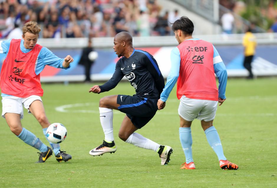 Într-un meci școală, Franța a învins Bayonne Under 19. Lacazette a marcat trei goluri