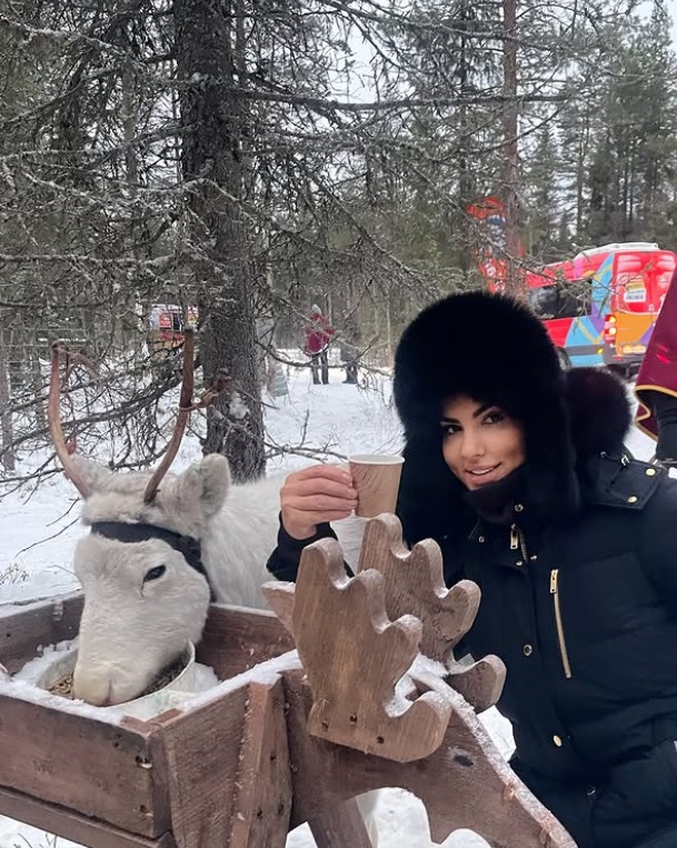 Imagini cu Lavinia Pîrva și băiețelul ei și al lui Ștefan Bănică jr în vacanța din Laponia. Reacția lui Alexandru când l-a văzut pe Moș Crăciun
