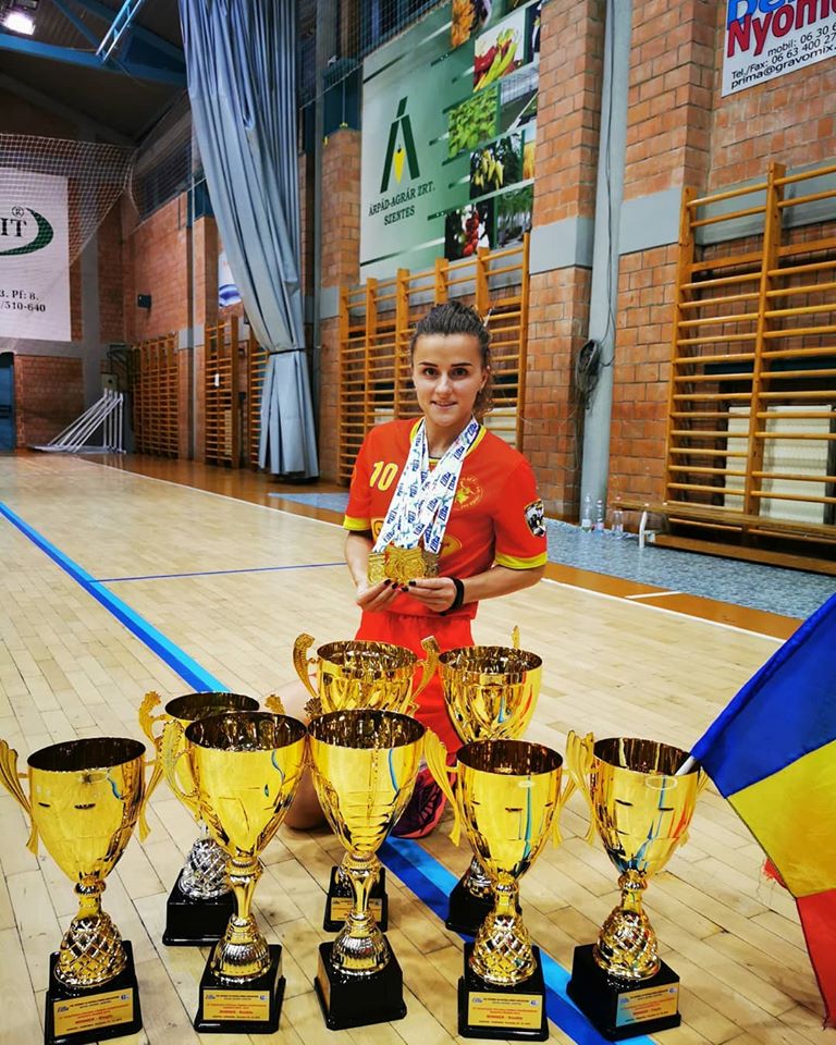 8 medalii de aur pentru tricolori la Campionatul European de tenis cu piciorul