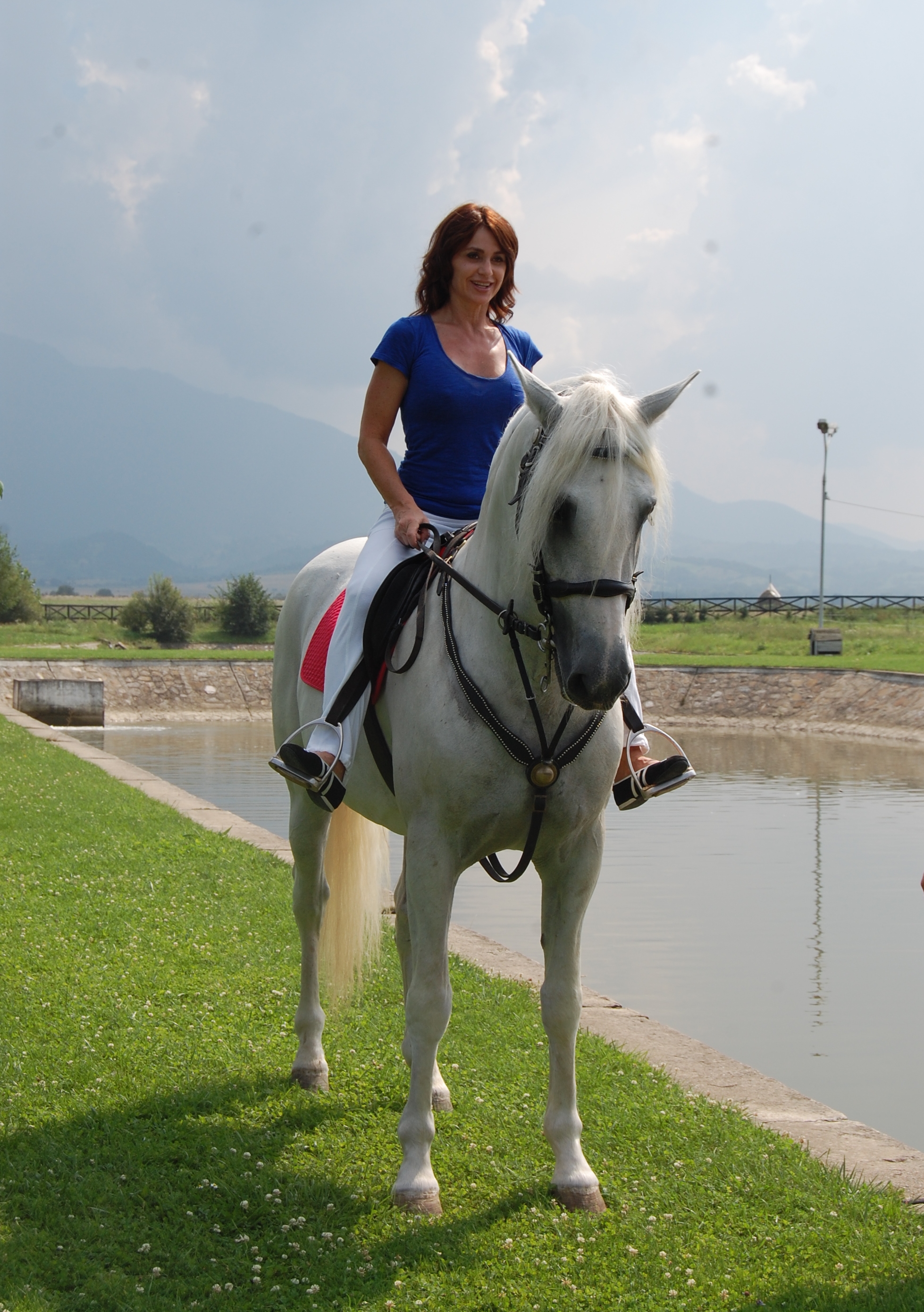 NADIA COMĂNECI/ Libertatea a fost acolo când a învățat să călărească!