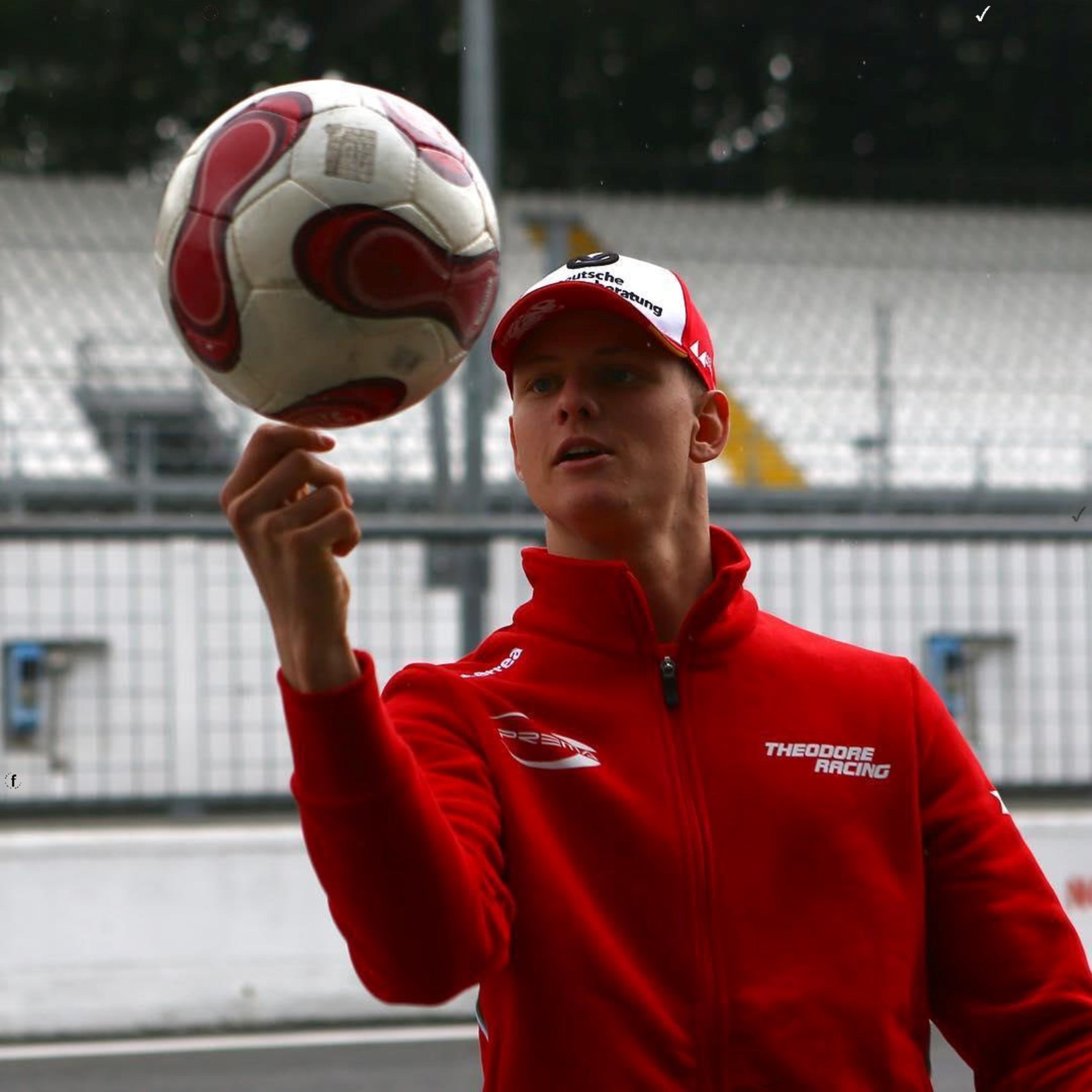 Fiul lui Michael Schumacher este leit tatăl său: Vreau să câştig titlul mondial în Formula 1 | FOTO