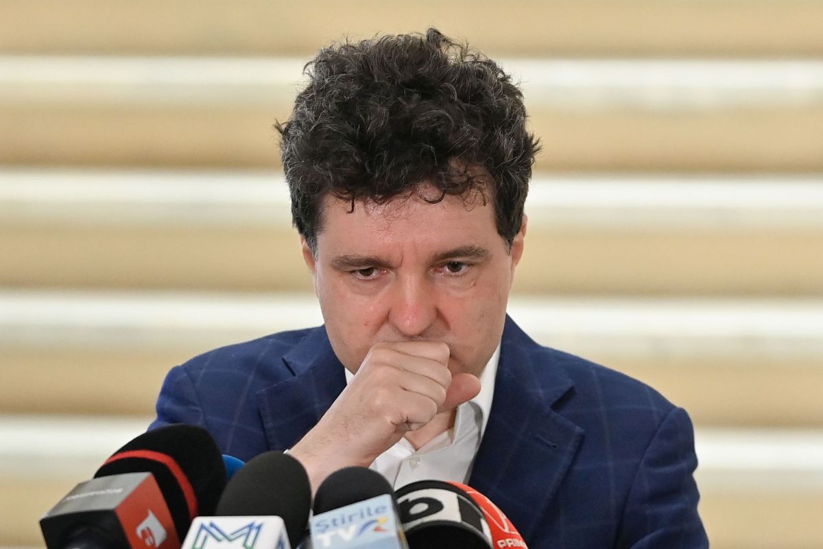 Cine este Nicușor Dan, primarul municipiului București care dorește să ajungă președintele României | Portret