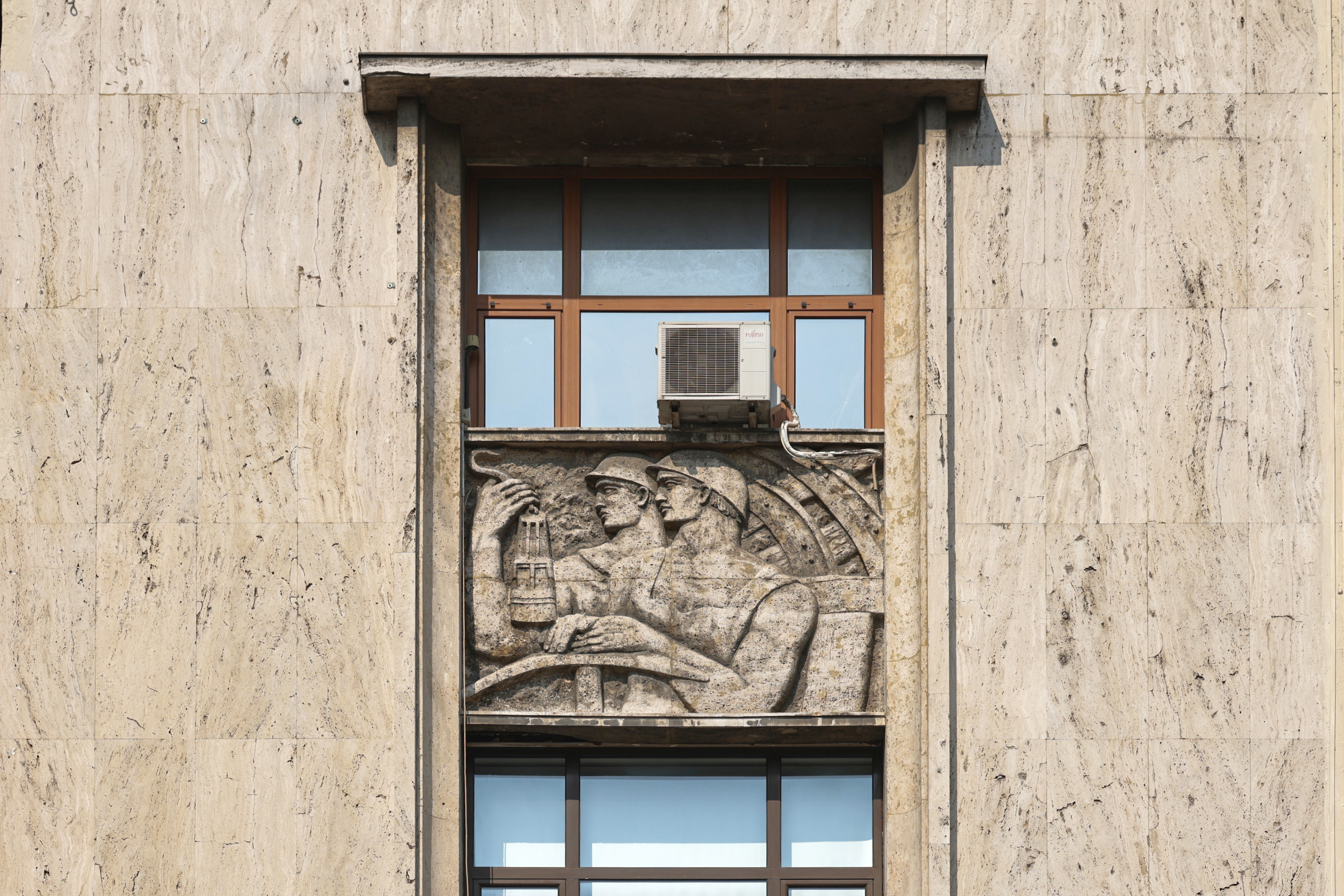 Clădirea UGIR de pe strada George Enescu 