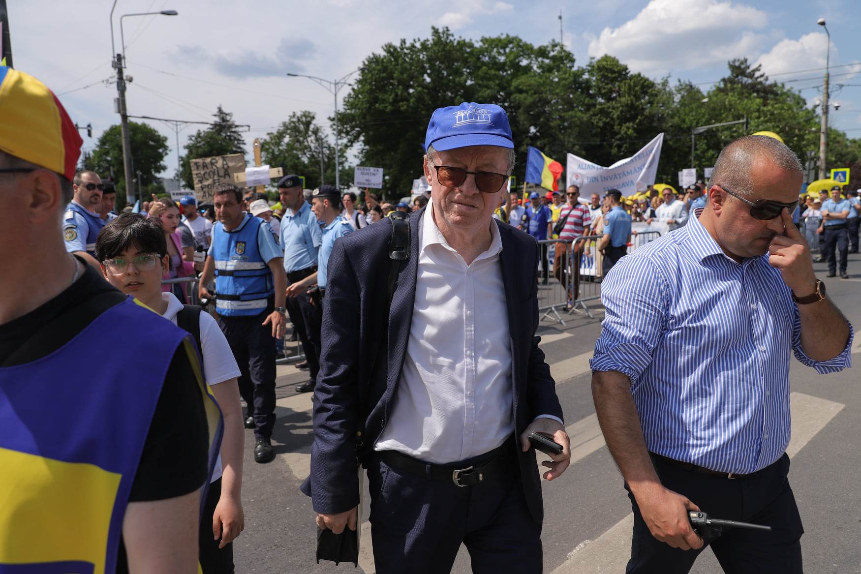 Al doilea protest major al cadrelor didactice. Ce le-a promis Iohannis sindicaliștilor, în a doua săptămână de grevă, în timp ce profesorii protestau la Palatul Cotroceni
