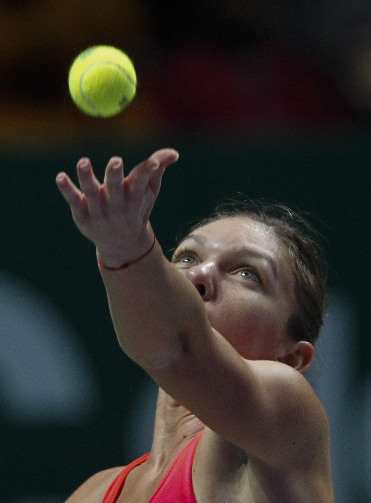 Halep a debutat fantastic la Turneul Campioanelor: ^a demolat-o pe italianca Pennetta, 6-0, 6-3. Marți, urmează Șarapova / LIVEBLOG&VIDEO