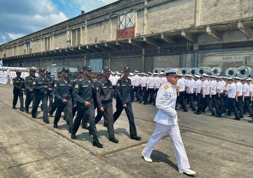 Russian training ship makes a stop in Tanzania