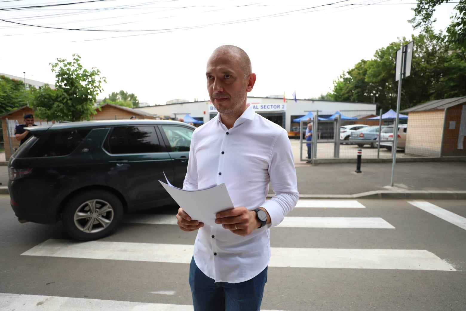 BEM a decis renumărarea voturilor la secția 352. Primarul Radu Mihaiu: „Există dovezi clare că au fost daţi bani de către candidatul PSD pentru cumpărarea de voturi”