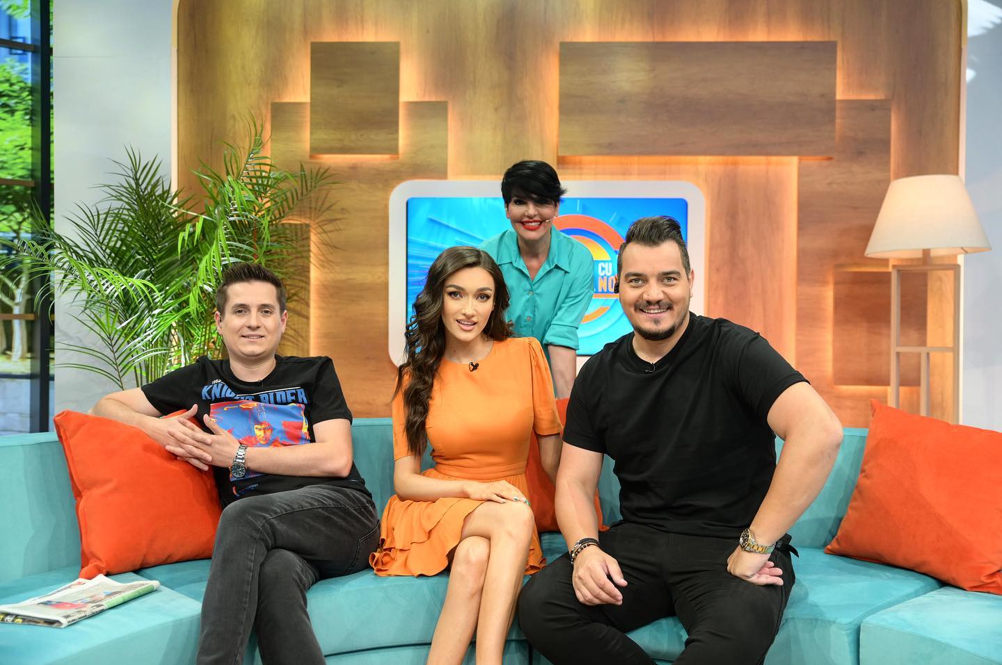 „Dimineața cu noi”, emisiunea prezentată de Bursucu, Viviana Sposub și George Tănase, scoasă din grila de toamnă Kanal D. Ce difuzează postul TV în locul matinalului