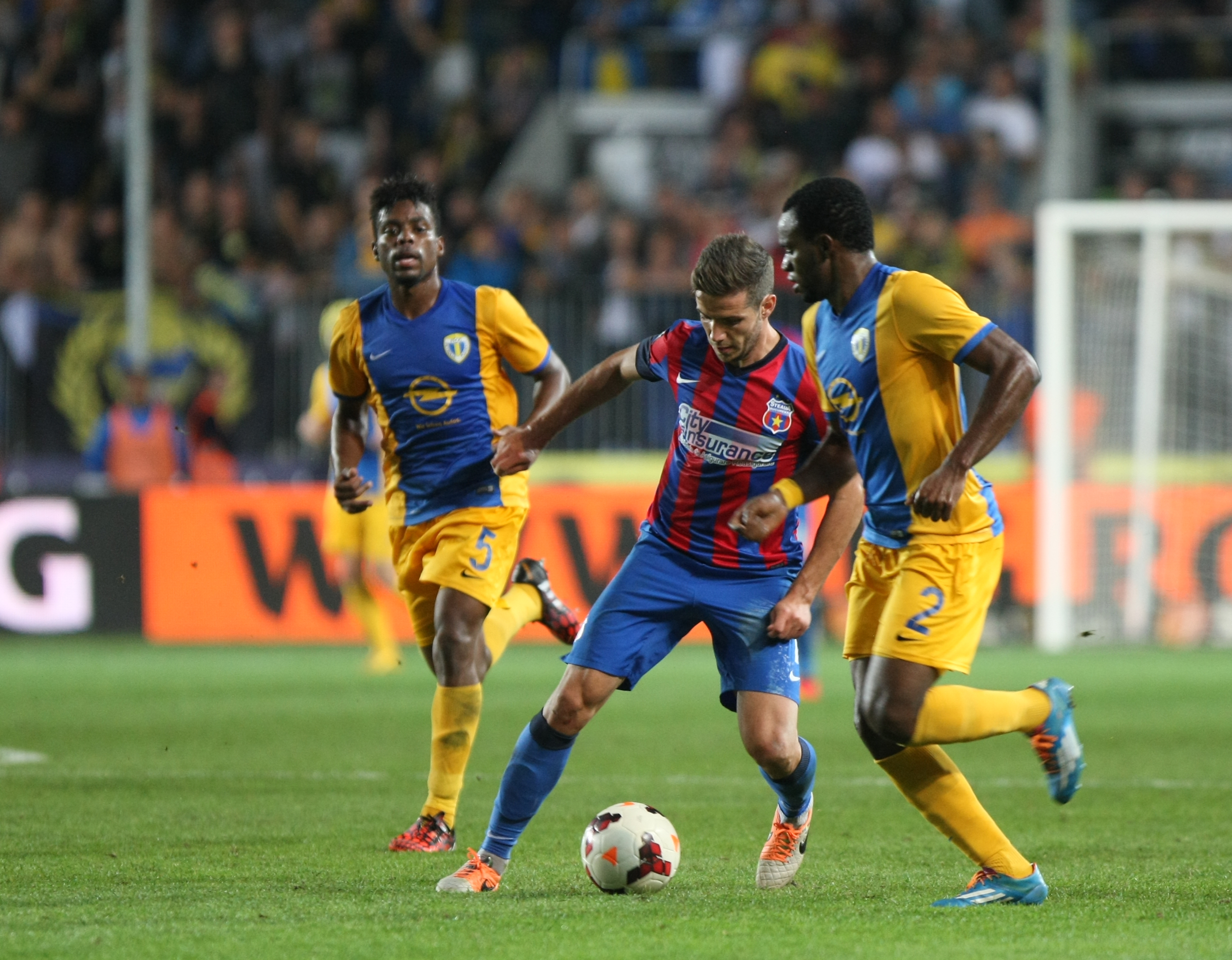 FOTO&VIDEO / Petrolul - Steaua 2-3. Meci senzaţional pe ”Ilie Oană”