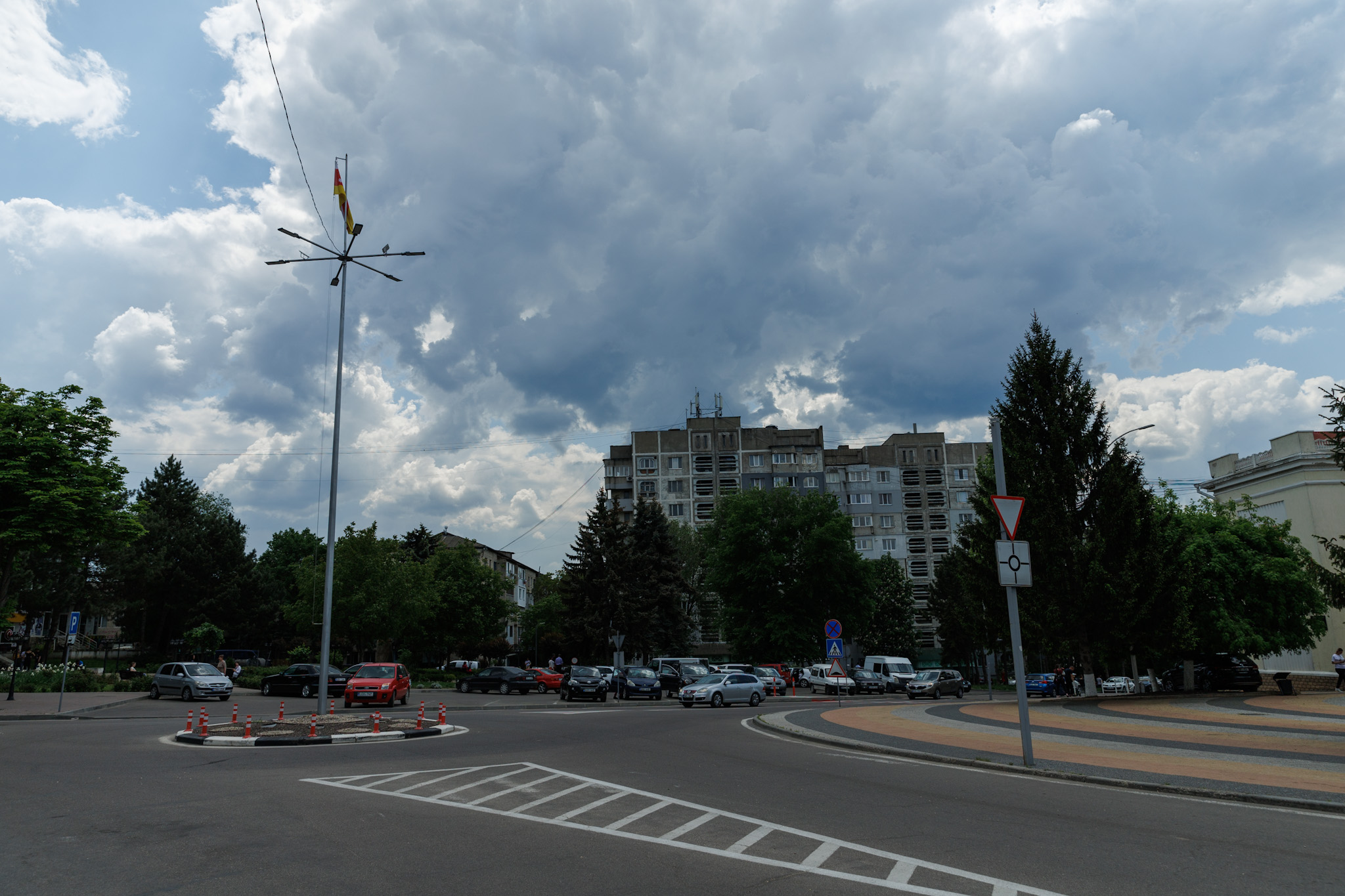 REPORTAJ DIN MOLDOVA. De ce-l susține lumea din Orhei pe Ilan Șor? „Viața era mai urâtă înainte de Șor. Ăsta-i adevărul”