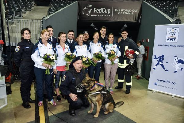 Fetele cochetele! Halep, Niculescu, Mitu și Olaru au impresionat la dineul oficial. ^Programul de la România-Cehia (Fed Cup) / FOTO&VIDEO