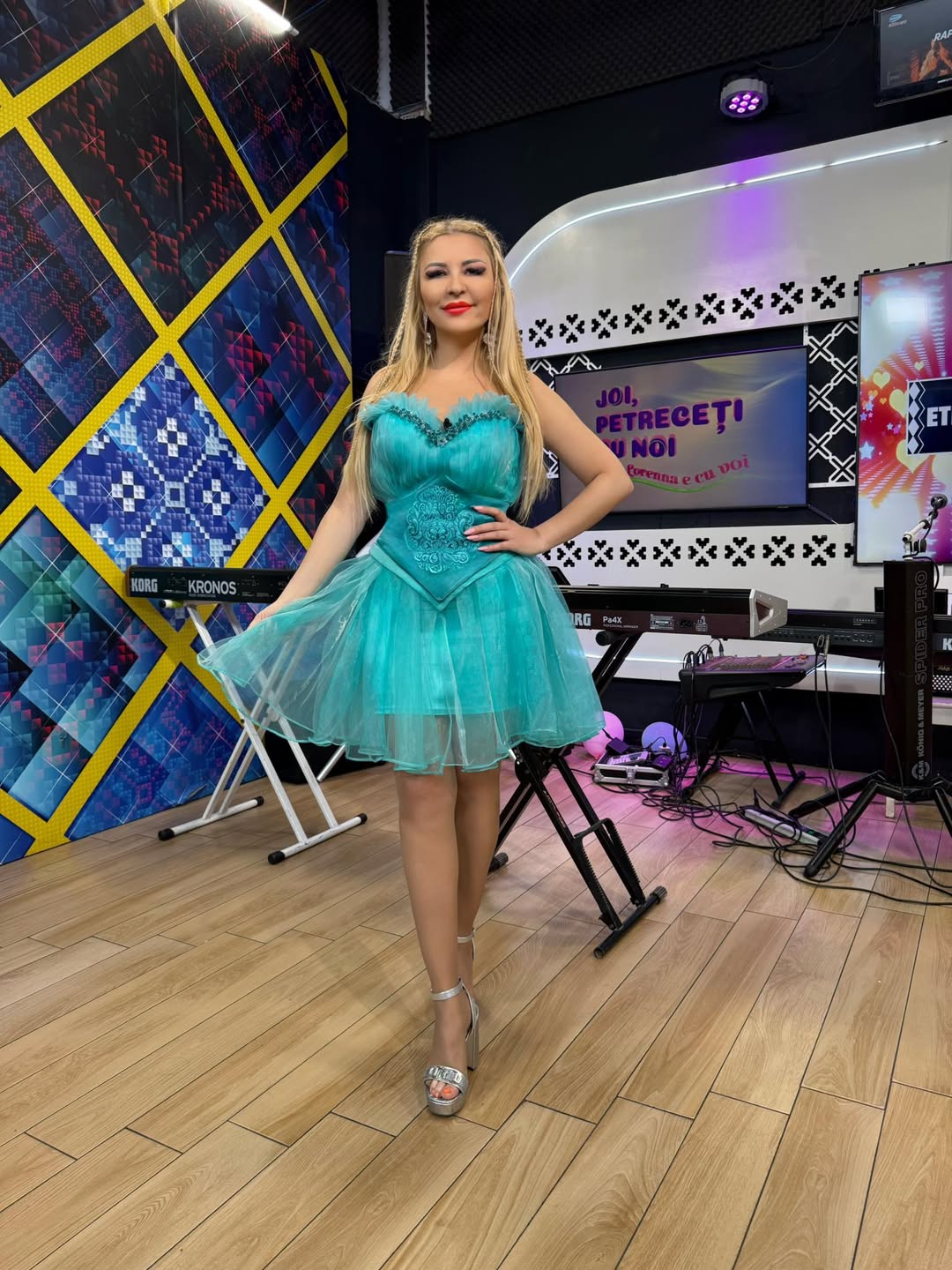 Lorenna, moment viral la „Revelionul cel mai nebun” de pe Antena 1: „Ia tigaia, na tigaia”. De ce nu va fi alături de părinții ei de Crăciun
