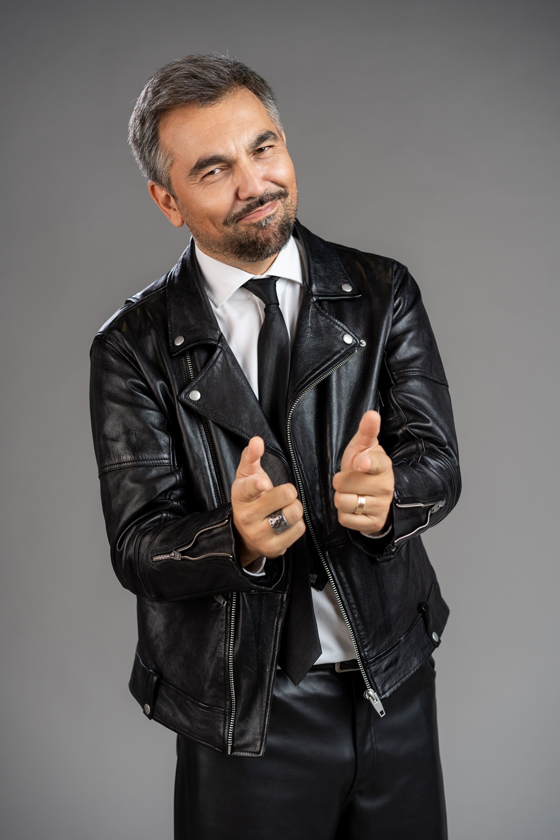 Rubrică nouă la „iUmor” cu Oana Dragne și Andreas Petrescu. „Se vor auzi poveștile multor vedete, însă în stilul caracteristic emisiunii”