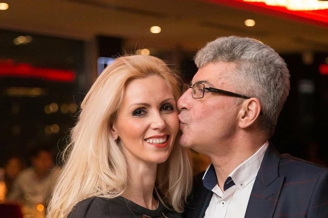 Cine e Mihaela Botezatu, femeia pe care Silviu Prigoană a luat-o de soție doar în biserică. Are trei copii dintr-un mariaj anterior