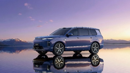 BYD și demonstrațiile de forță tehnologică: viteză extremă, lux, încărcare ultra rapidă, accelerații amețitoare