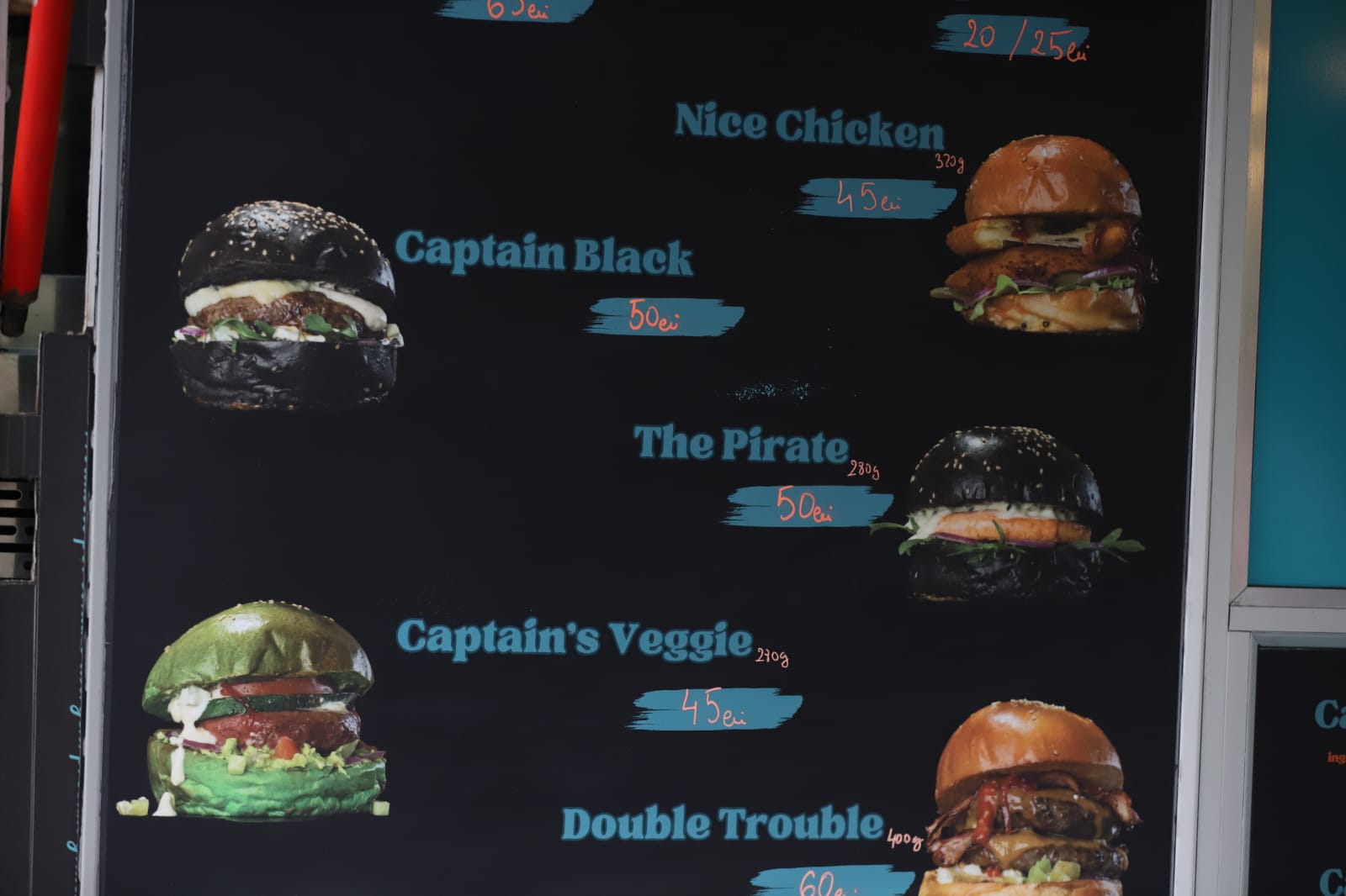 Bucharest Street Food Festival a început. Ce găsiți pe Bulevardul Kiseleff: de la burgeri la paella, plus dulciuri pentru toate gusturile