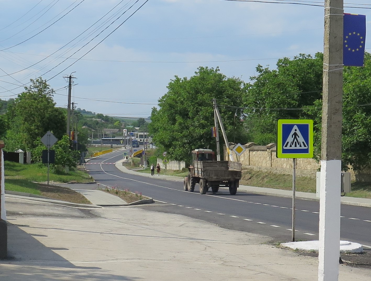 REPORTAJ LA CASTELUL MIMI. Liderii Uniunii Europene au ajuns în Republica Moldova și vor vedea locul de unde le vin oamenii care le muncesc  pe câmpuri, pe șantiere și în locuințe