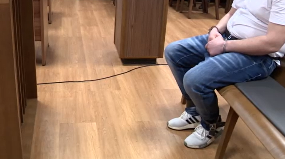 Eltűnt keksz miatt verte a falba az ötéves Józsika fejét a brutális apa – videó