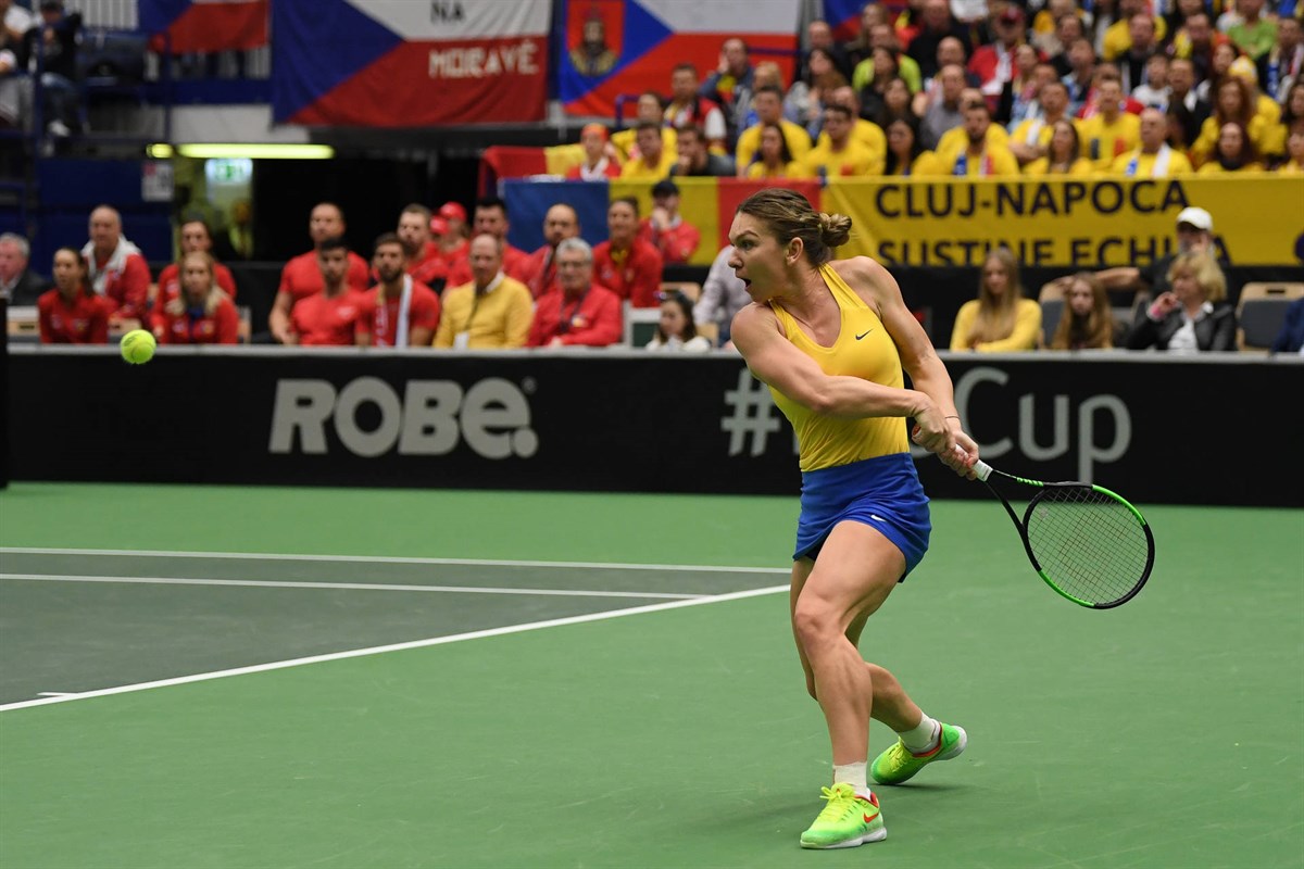 Simona Halep a învins-o dramatic pe Karolina Pliskova. ”A fost ca o finală de Mare Șlem”. România - Cehia 2-1